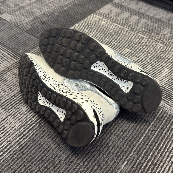 Steve Madden Sneakers - Picture 4 of 4